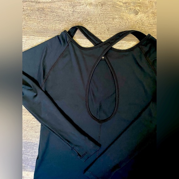 UNDER ARMOUR Black long sleeves - Picture 6 of 6